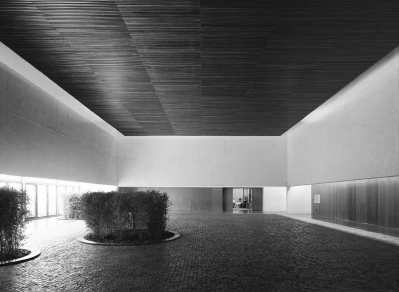 2001 DE MIGUEL_Palau